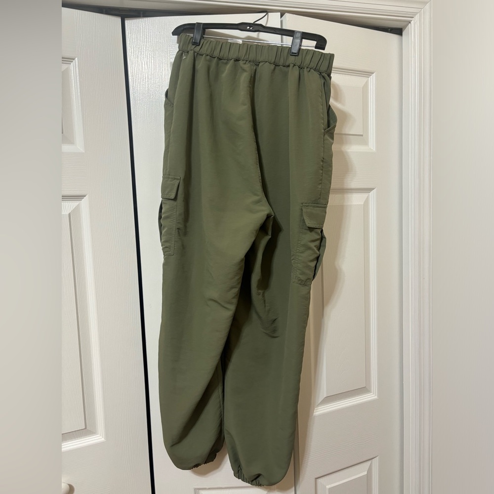 Cargo pants - Picture 2 of 2